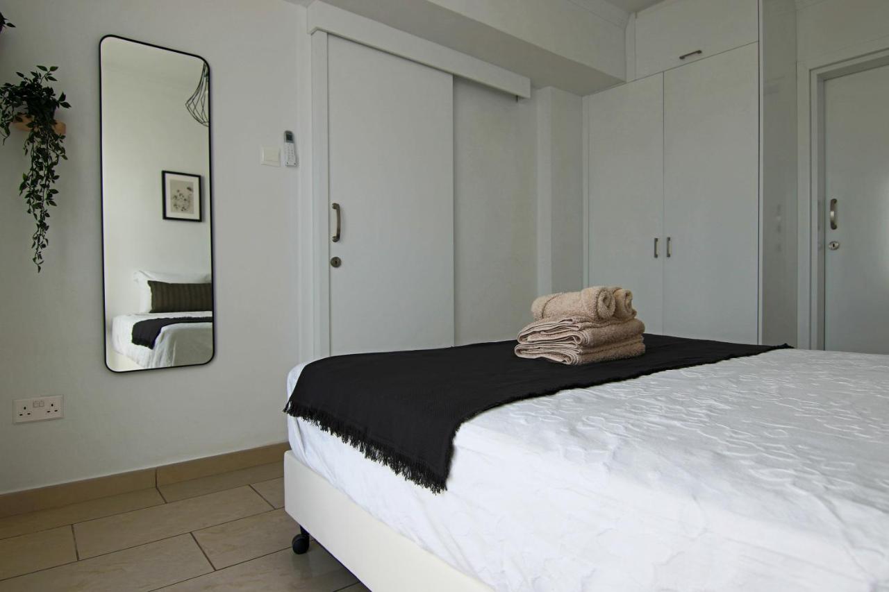 Phaedrus Living Seaside Junior Suite Lighthouse 63 Paphos Kültér fotó