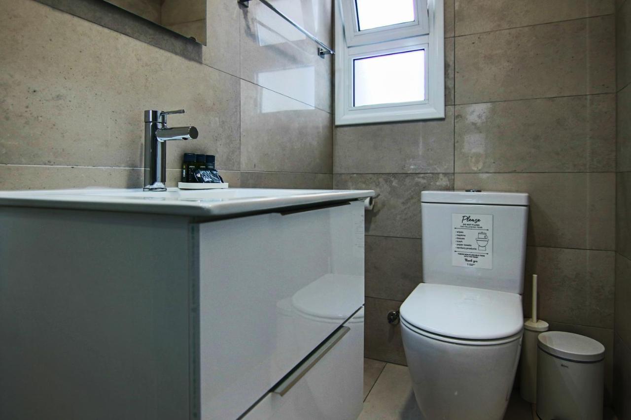 Phaedrus Living Seaside Junior Suite Lighthouse 63 Paphos Kültér fotó